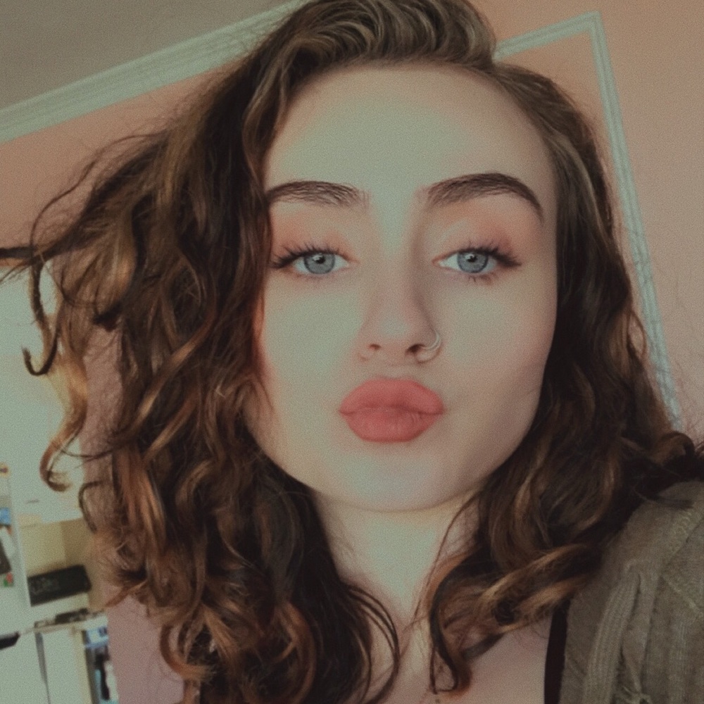 Meet your Posher, Gabriella